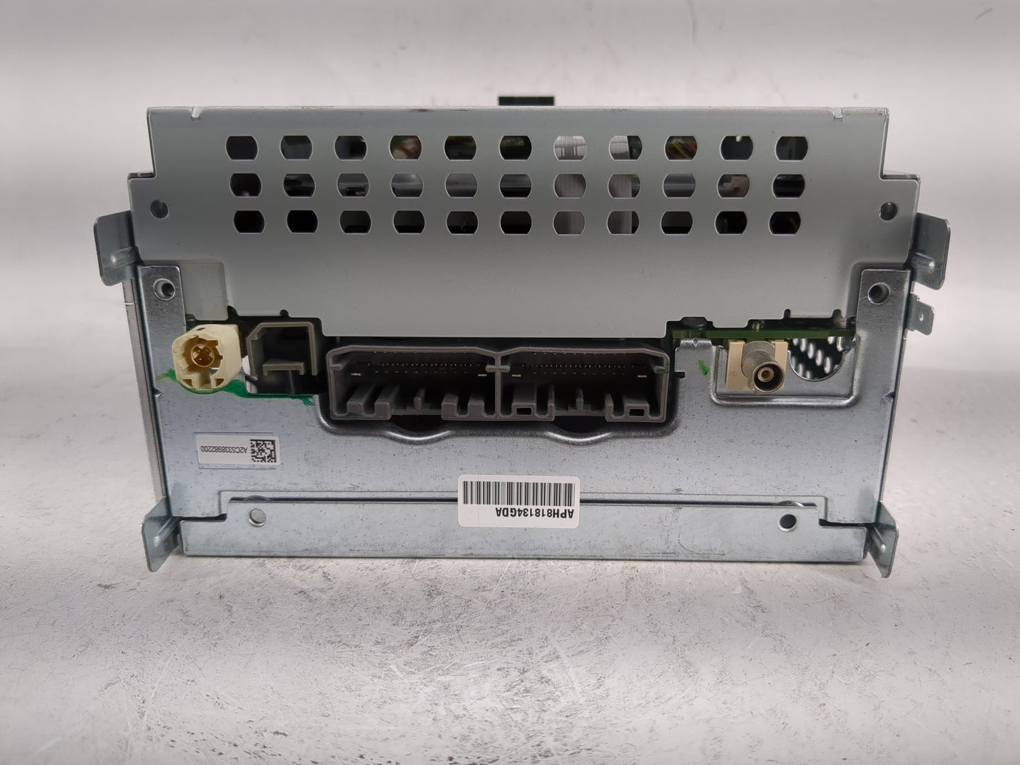 2018-2020 Dodge Journey Radio AM FM Cd Player Receiver Replacement P/N:P68209666AF Fits Fits 2018 2019 2020 OEM Used Auto Pa