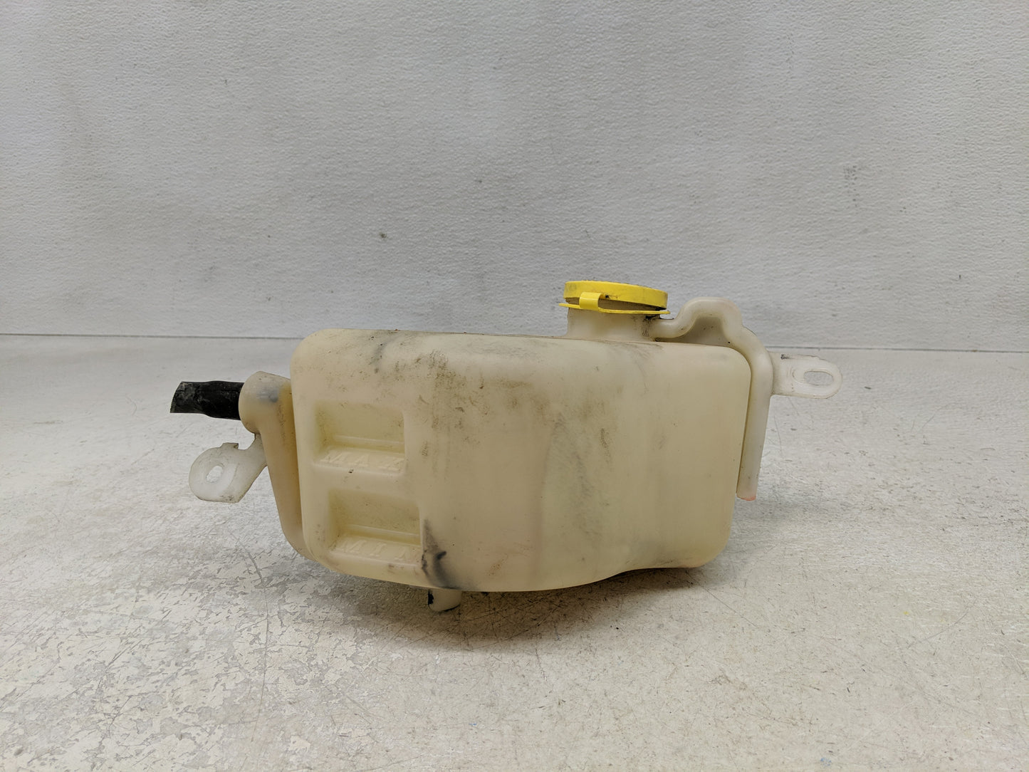 2018 Dodge Journey Windshield Washer Fluid Reservoir Bottle Oem - Oemusedautoparts1.com