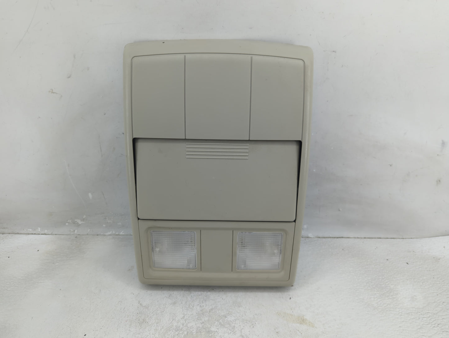 2012-2019 Dodge Journey Overhead Roof Console 1323627 - Oemusedautoparts1.com