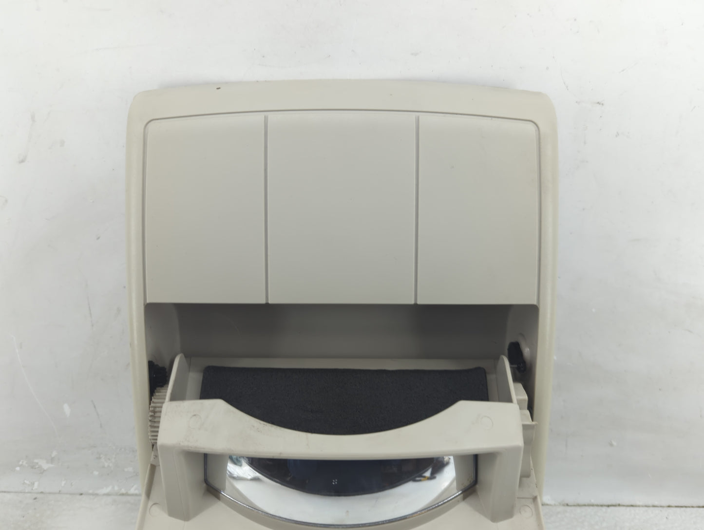 2012-2019 Dodge Journey Overhead Roof Console 1323627 - Oemusedautoparts1.com