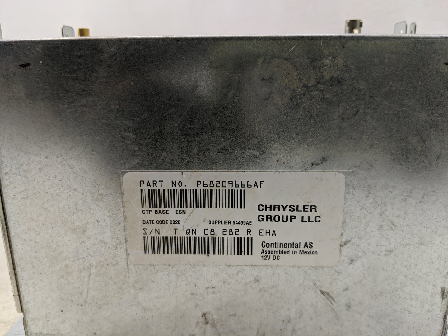2018-2020 Dodge Journey Radio AM FM Cd Player Receiver Replacement P/N:P68209666AF Fits Fits 2018 2019 2020 OEM Used Auto Pa