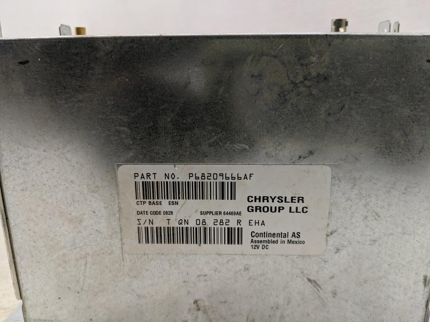 2018-2020 Dodge Journey Radio AM FM Cd Player Receiver Replacement P/N:P68209666AF Fits Fits 2018 2019 2020 OEM Used Auto Pa