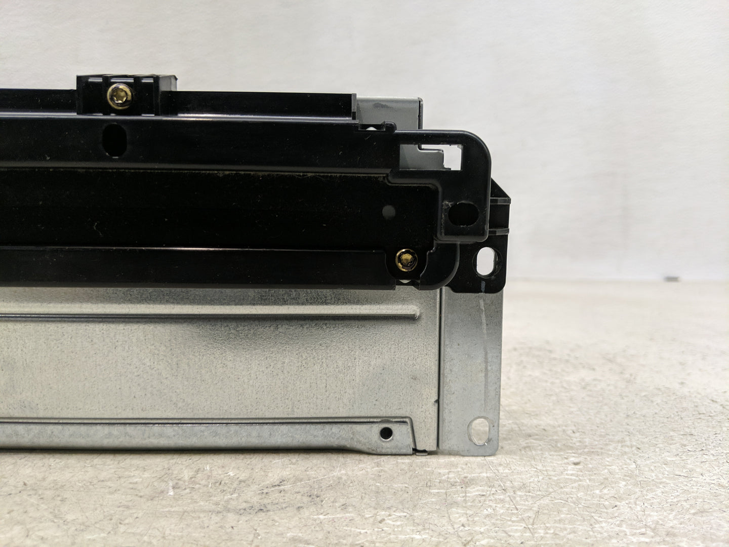 2018-2020 Dodge Journey Radio AM FM Cd Player Receiver Replacement P/N:6820966SAF Fits Fits 2018 2019 2020 OEM Used Auto Par