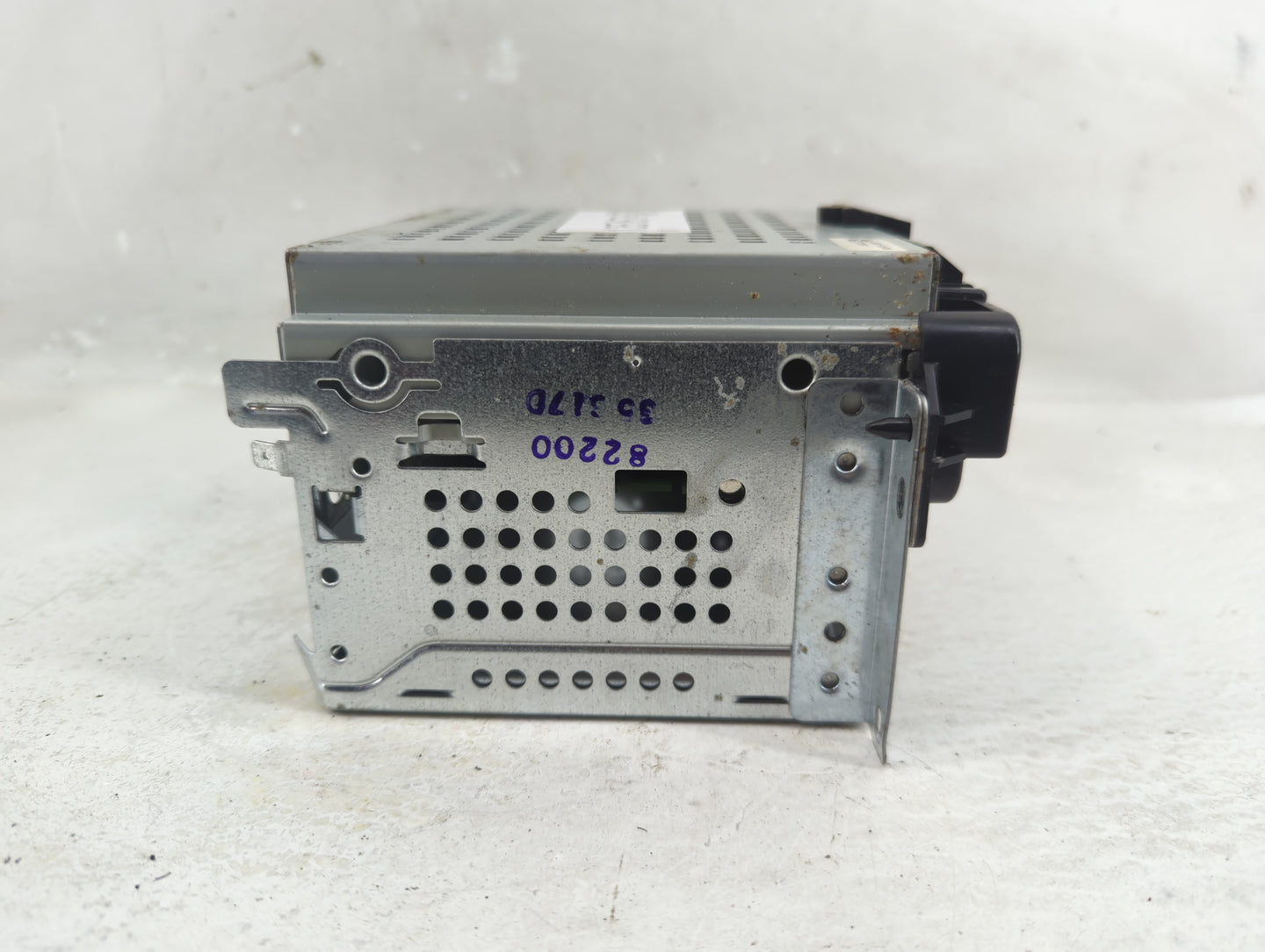 2018-2020 Dodge Journey Radio AM FM Cd Player Receiver Replacement P/N:P68209666AF Fits Fits 2018 2019 2020 OEM Used Auto Pa
