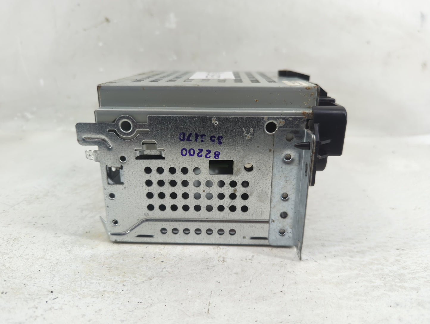 2018-2020 Dodge Journey Radio AM FM Cd Player Receiver Replacement P/N:P68209666AF Fits Fits 2018 2019 2020 OEM Used Auto Pa