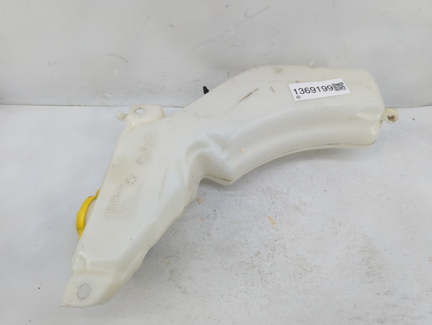 2018 Dodge Journey Windshield Washer Fluid Reservoir Bottle Oem - Oemusedautoparts1.com