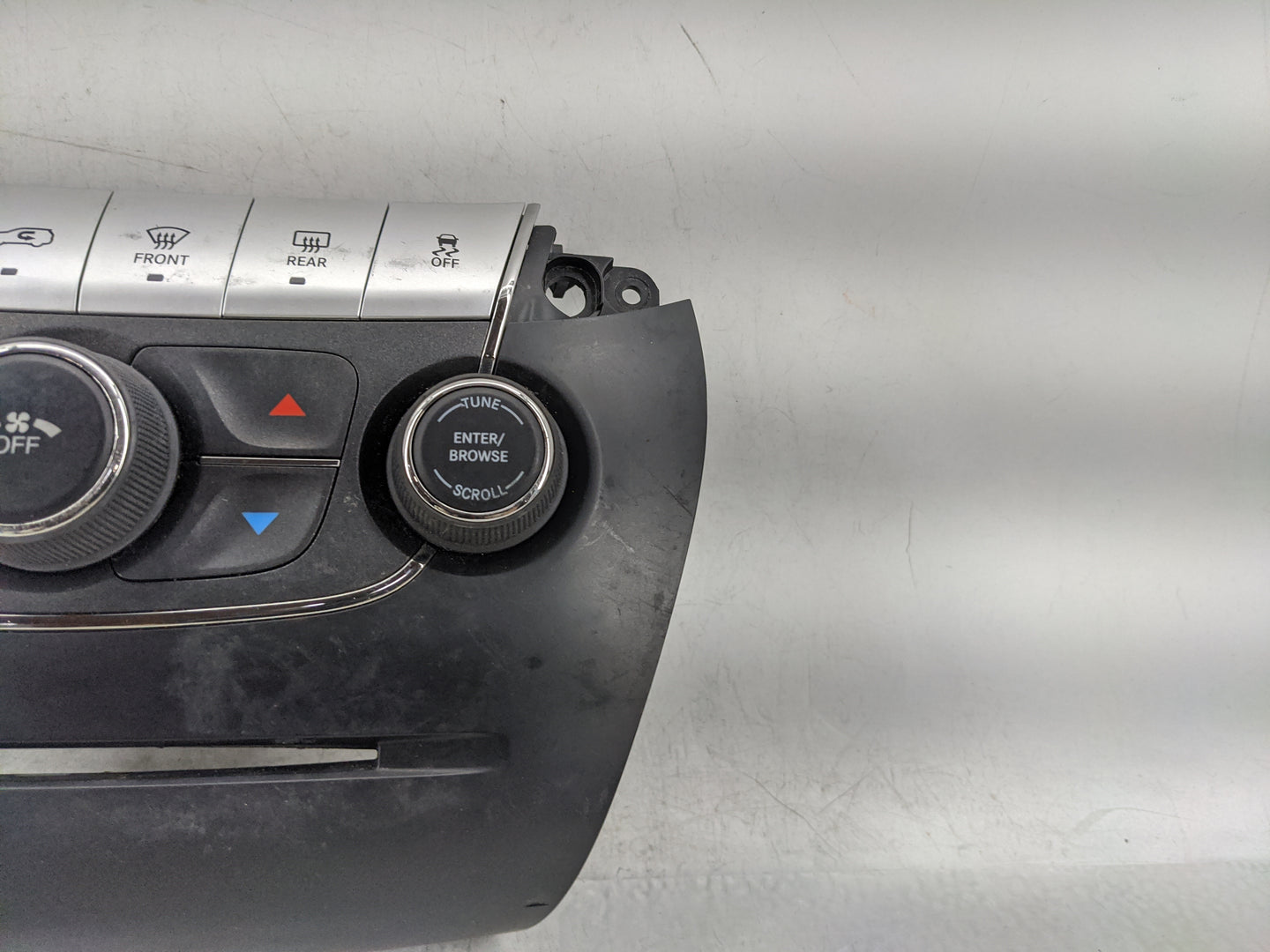 2018-2020 Dodge Journey Climate Control Module Temperature AC/Heater Replacement P/N:6MP751X9AA 6MP771X9AA Fits OEM Used Aut