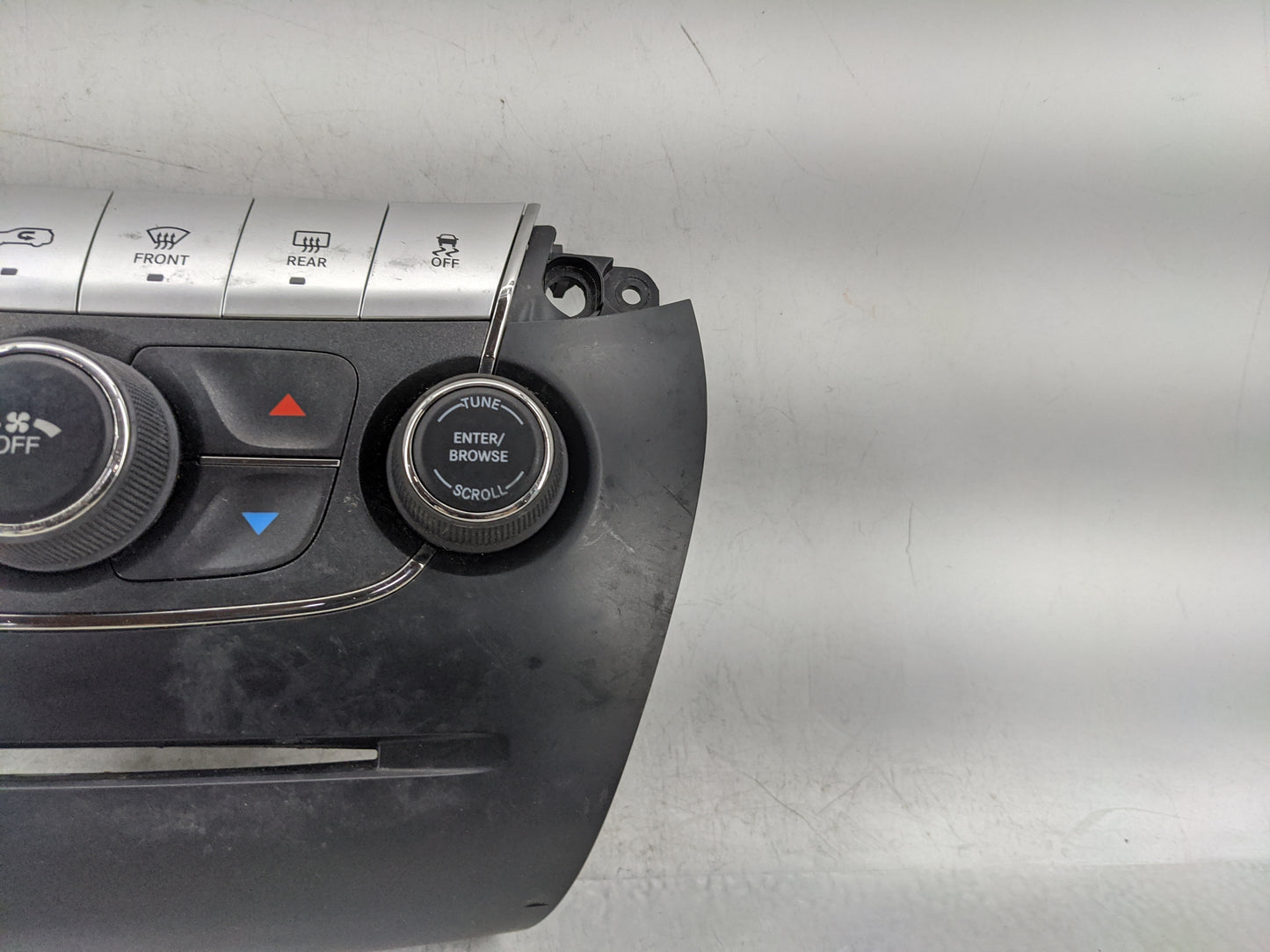 2018-2020 Dodge Journey Climate Control Module Temperature AC/Heater Replacement P/N:6MP751X9AA 6MP771X9AA Fits OEM Used Aut