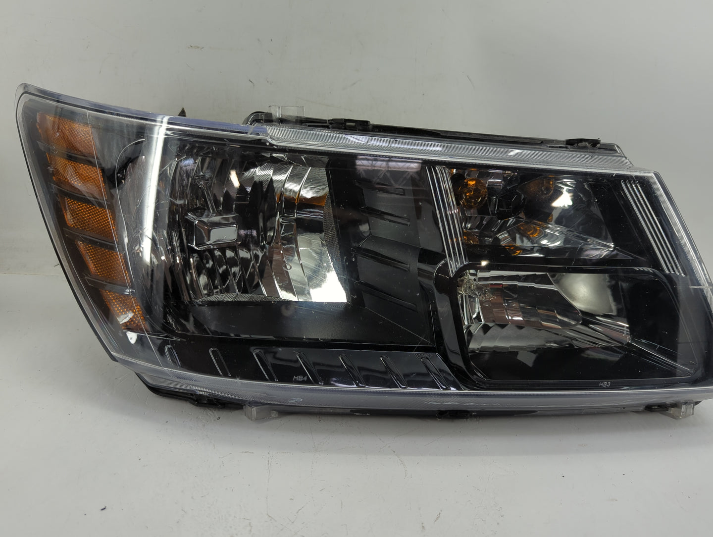 2014-2020 Dodge Journey Passenger Right Oem Head Light Headlight Lamp - Oemusedautoparts1.com