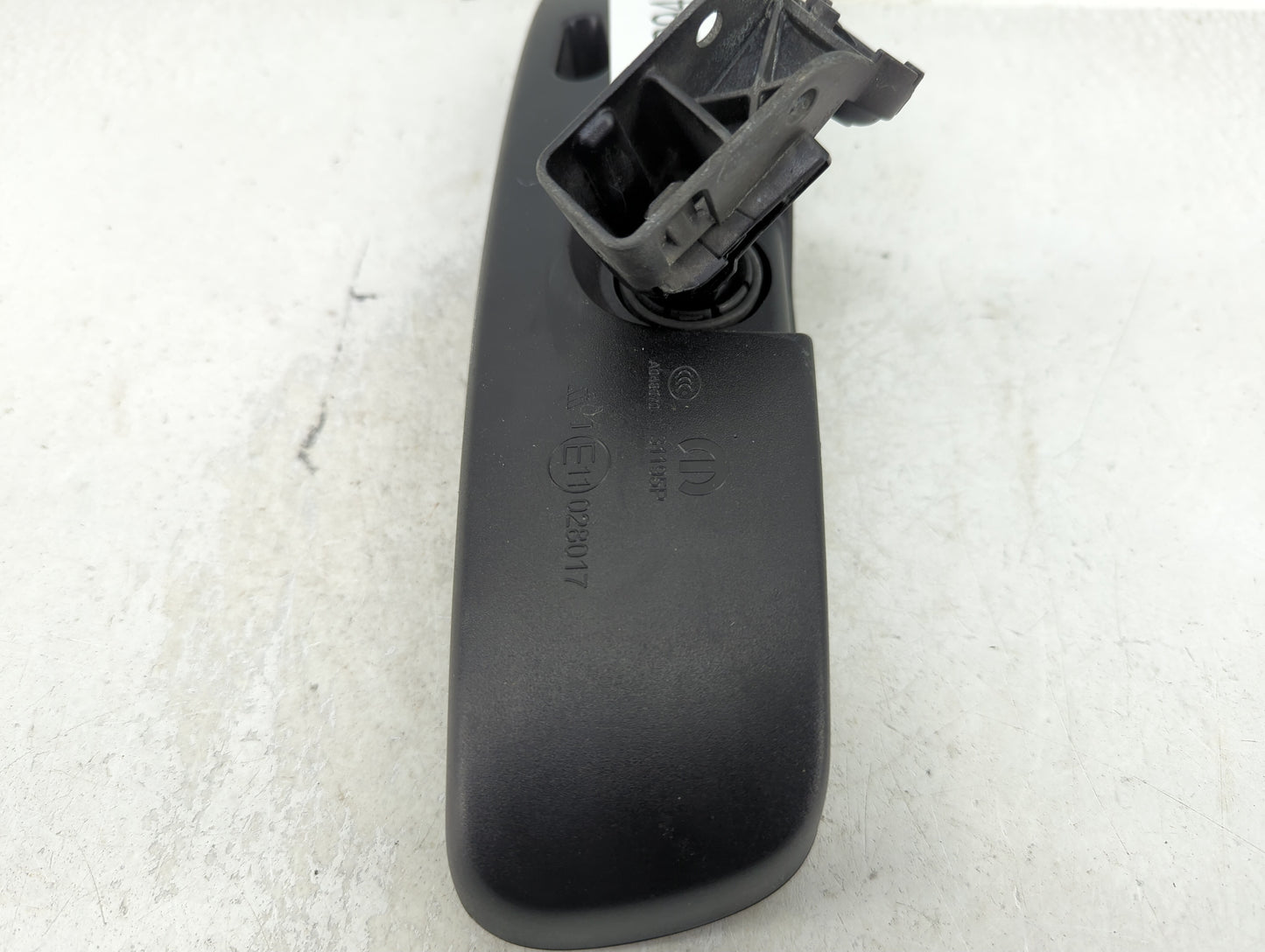 2018 Dodge Journey Interior Rear View Mirror Replacement OEM P/N:A048070 Fits OEM Used Auto Parts - Oemusedautoparts1.com