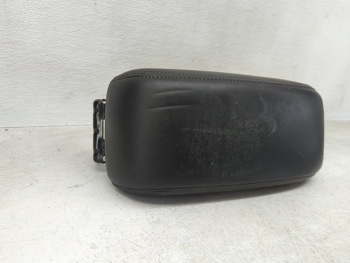 2018 Dodge Journey Center Console Armrest Cover Lid Fits OEM Used Auto Parts - Oemusedautoparts1.com