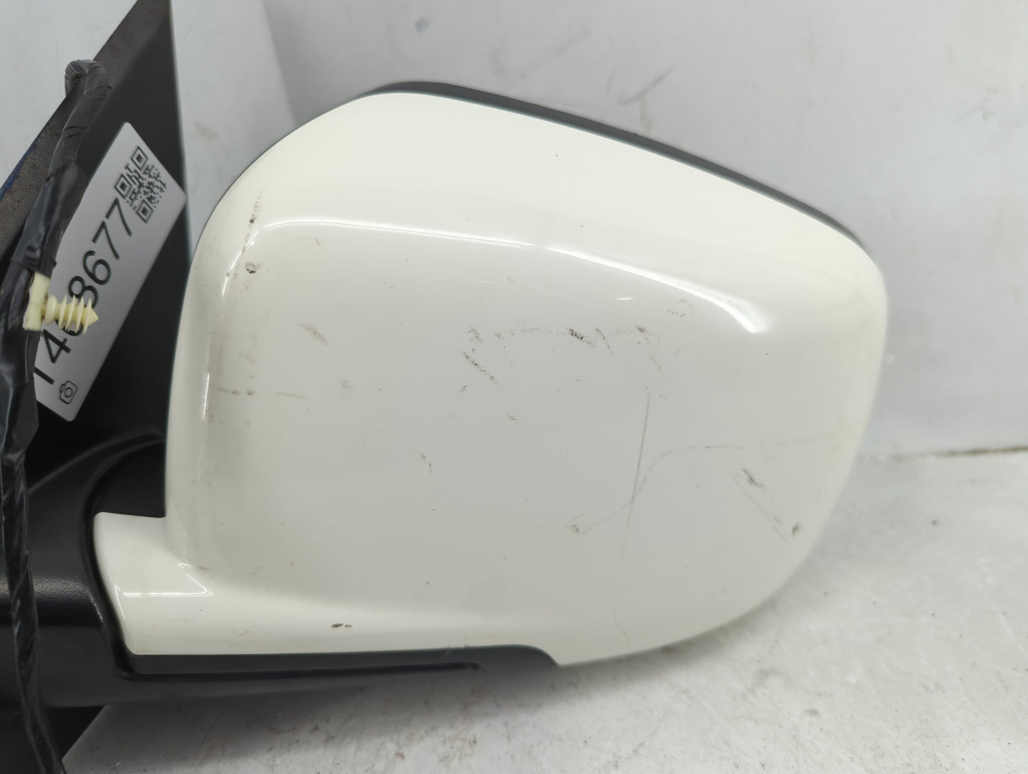 2018 Dodge Journey Driver Side View Mirror - Left Door Mirror OEM Used - Oemusedautoparts1.com