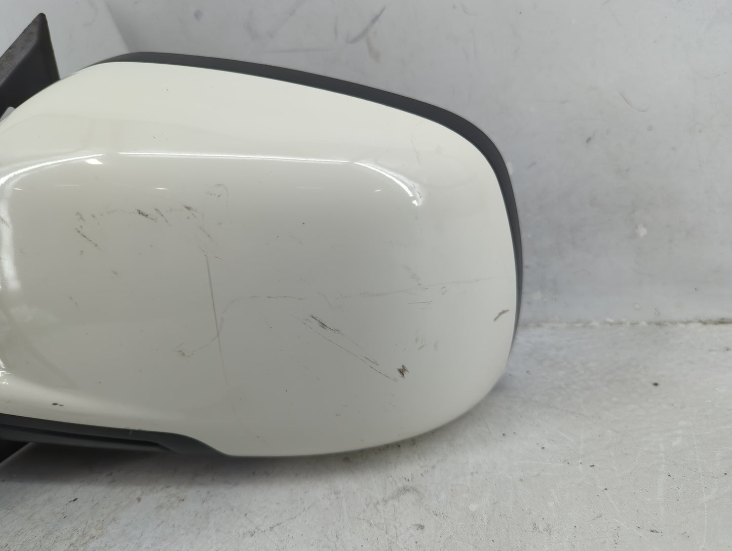 2018 Dodge Journey Driver Side View Mirror - Left Door Mirror OEM Used - Oemusedautoparts1.com