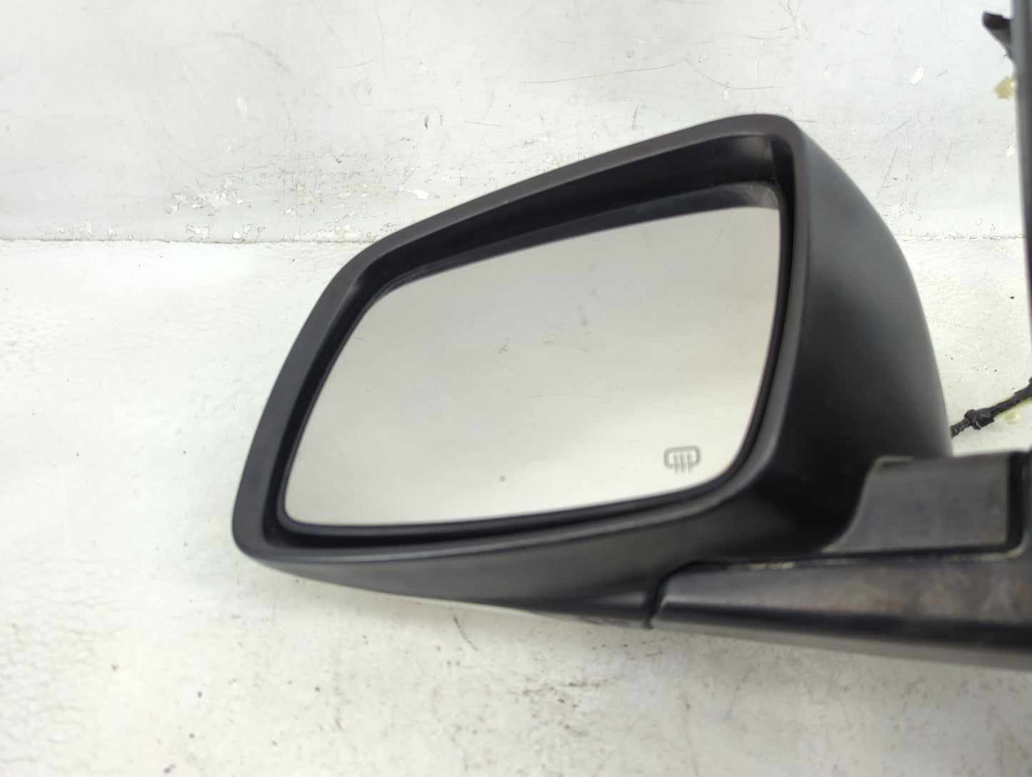 2018 Dodge Journey Driver Side View Mirror - Left Door Mirror OEM Used - Oemusedautoparts1.com
