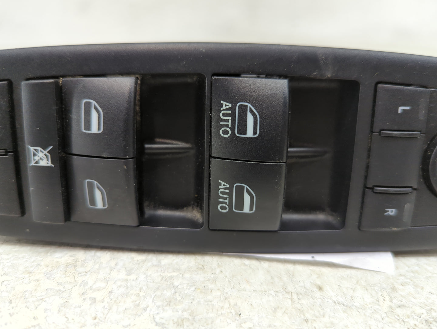 2011-2019 Dodge Journey Master Power Window Switch Replacement Driver Side Left P/N:68139805AD Fits OEM Used Auto Parts - Oe