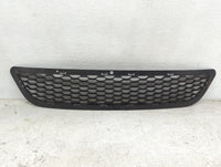 2018 Dodge Journey Front Grille Bumper Not Included - Oemusedautoparts1.com
