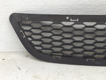 2018 Dodge Journey Front Grille Bumper Not Included