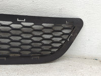 2018 Dodge Journey Front Grille Bumper Not Included - Oemusedautoparts1.com
