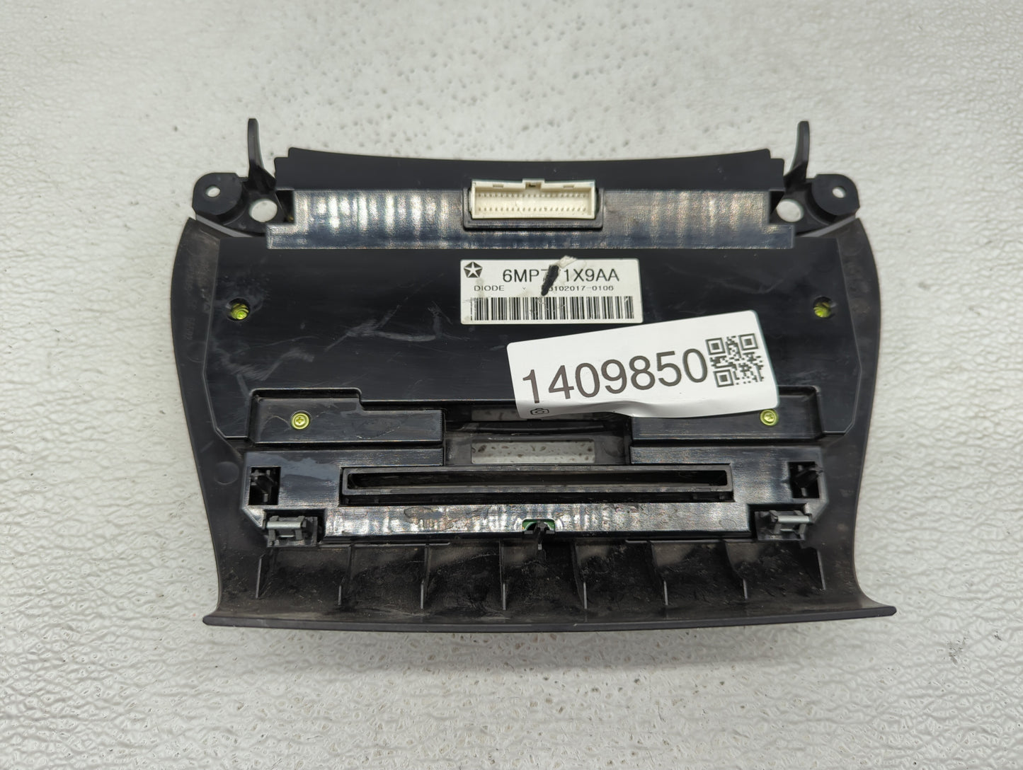 2018-2020 Dodge Journey Climate Control Module Temperature AC/Heater Replacement P/N:6MP771X9AA Fits Fits 2018 2019 2020 OEM