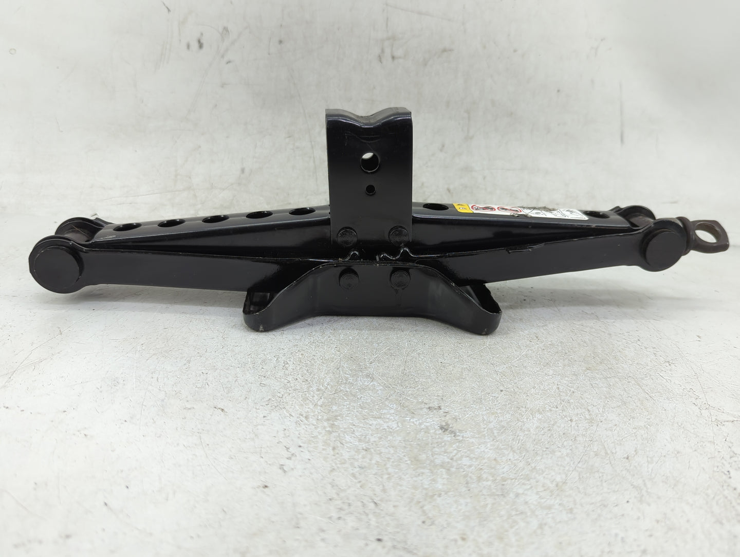 2018 Dodge Journey Spare Scissor Car Jack - Oemusedautoparts1.com