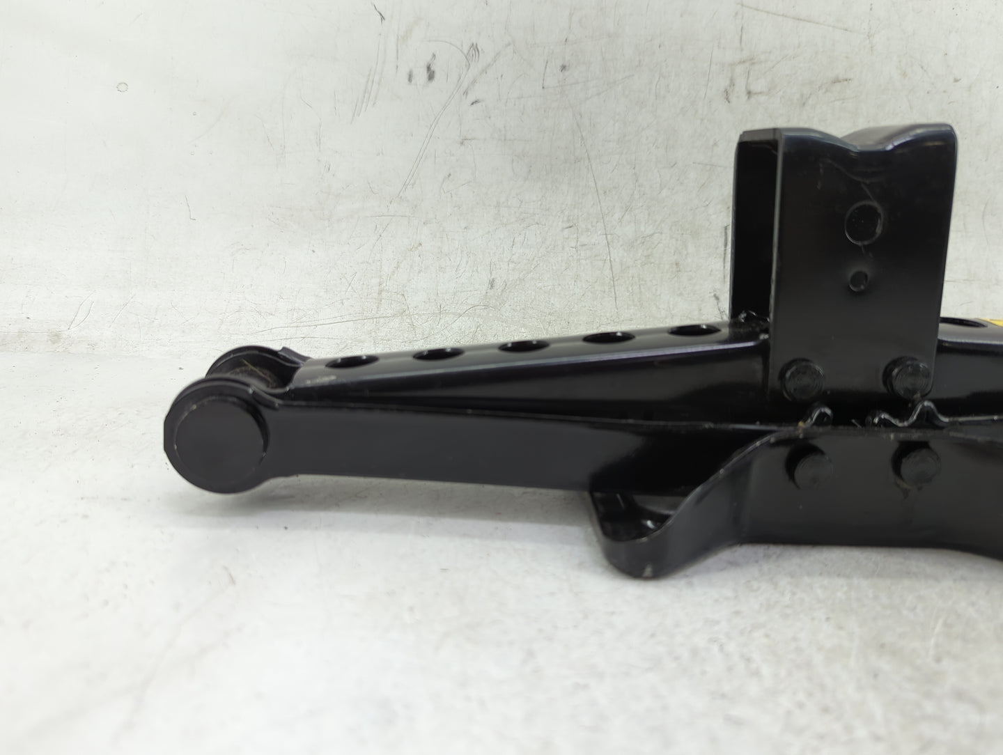 2018 Dodge Journey Spare Scissor Car Jack - Oemusedautoparts1.com