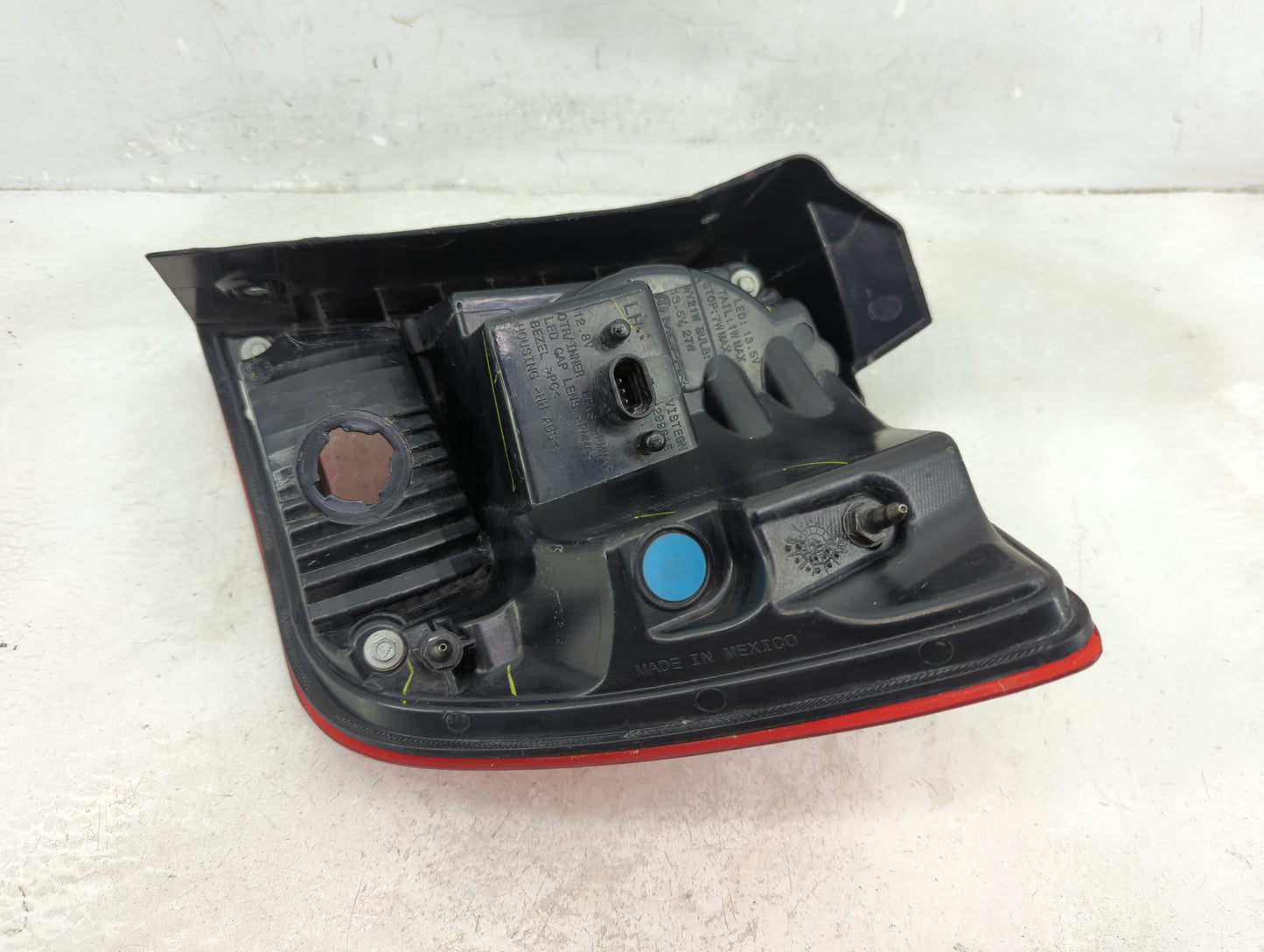 2018 Dodge Journey Tail Light Assembly Driver Left OEM P/N:68078465AD Fits OEM Used Auto Parts - Oemusedautoparts1.com