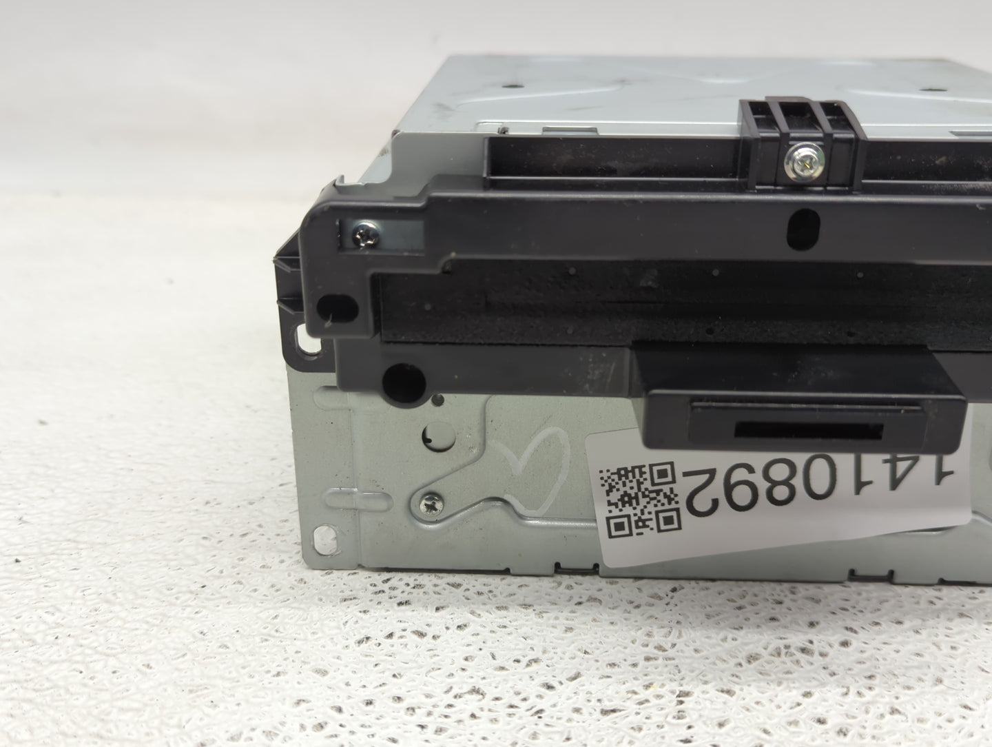 2018-2020 Dodge Journey Radio AM FM Cd Player Receiver Replacement P/N:P68342287AC Fits Fits 2018 2019 2020 OEM Used Auto Pa