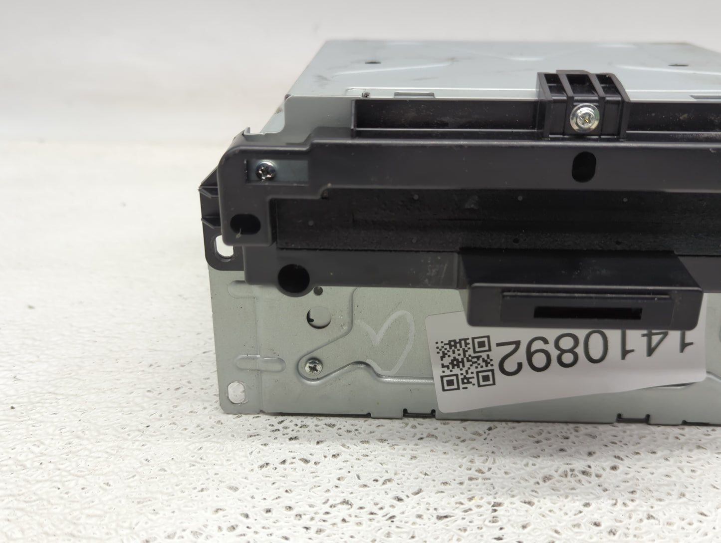 2018-2020 Dodge Journey Radio AM FM Cd Player Receiver Replacement P/N:P68342287AC Fits Fits 2018 2019 2020 OEM Used Auto Pa