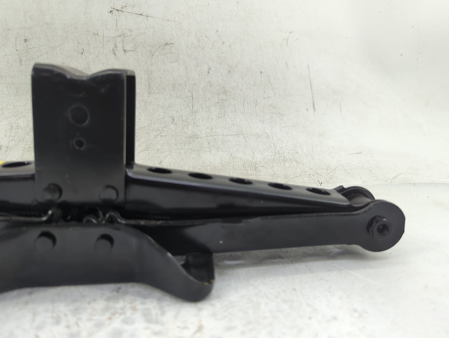 2018 Dodge Journey Spare Scissor Car Jack - Oemusedautoparts1.com