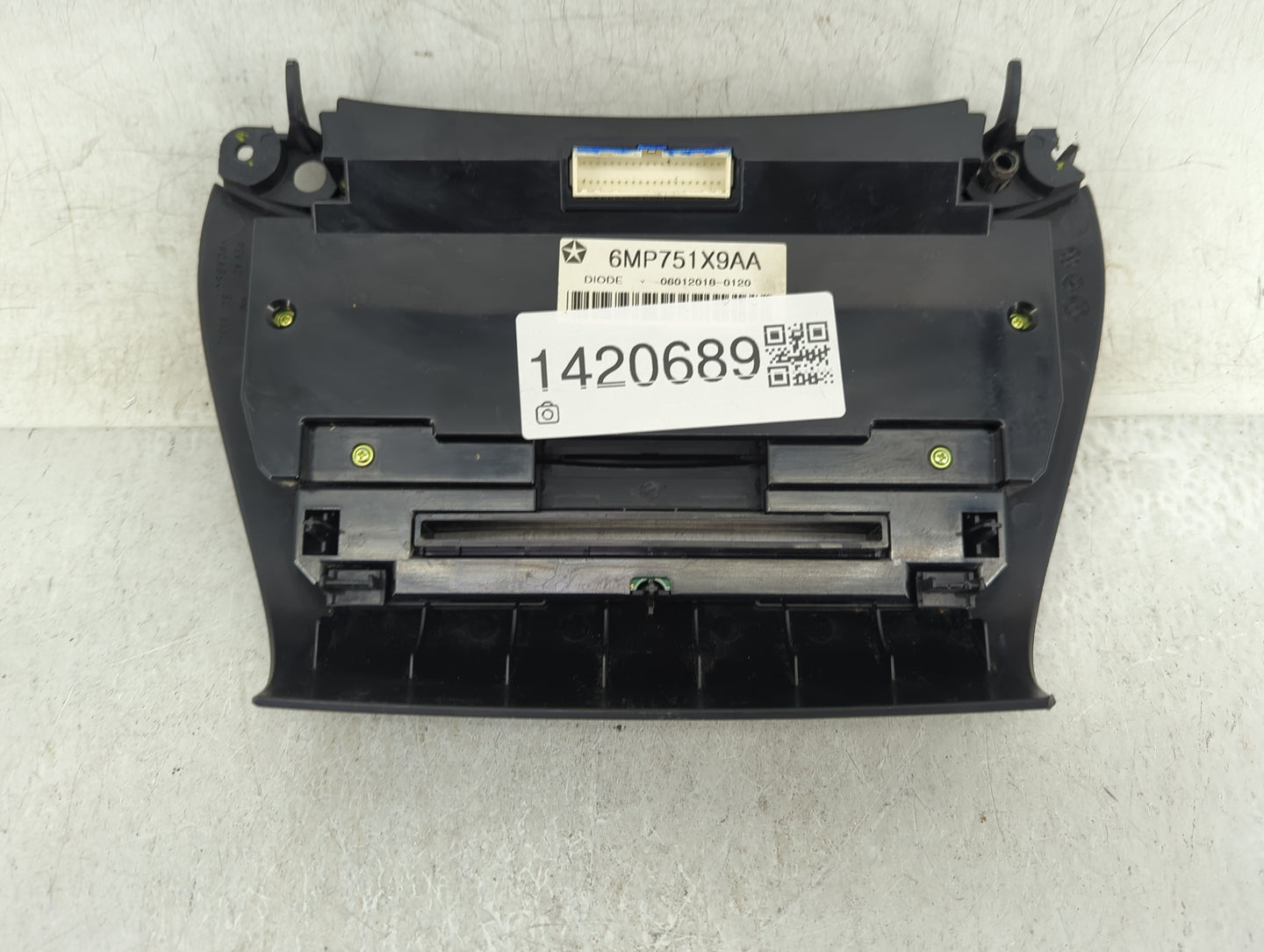 2018-2020 Dodge Journey Climate Control Module Temperature AC/Heater Replacement P/N:6MP751X9AA Fits Fits 2018 2019 2020 OEM