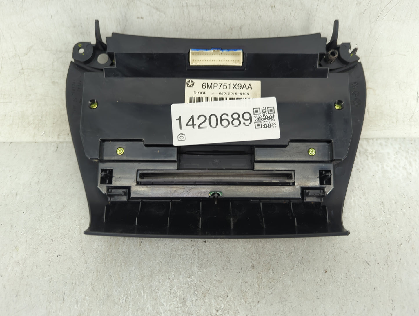 2018-2020 Dodge Journey Climate Control Module Temperature AC/Heater Replacement P/N:6MP751X9AA Fits Fits 2018 2019 2020 OEM