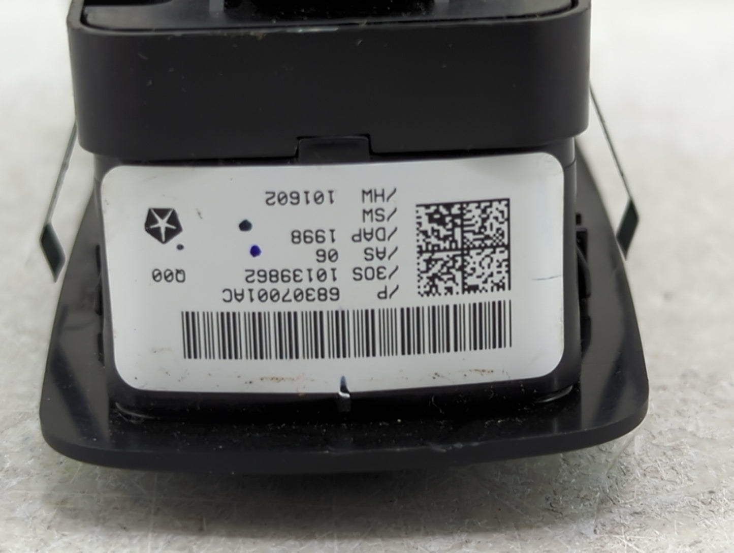 2018-2020 Dodge Journey Master Power Window Switch Replacement Driver Side Left P/N:6830701AC Fits Fits 2018 2019 2020 OEM U