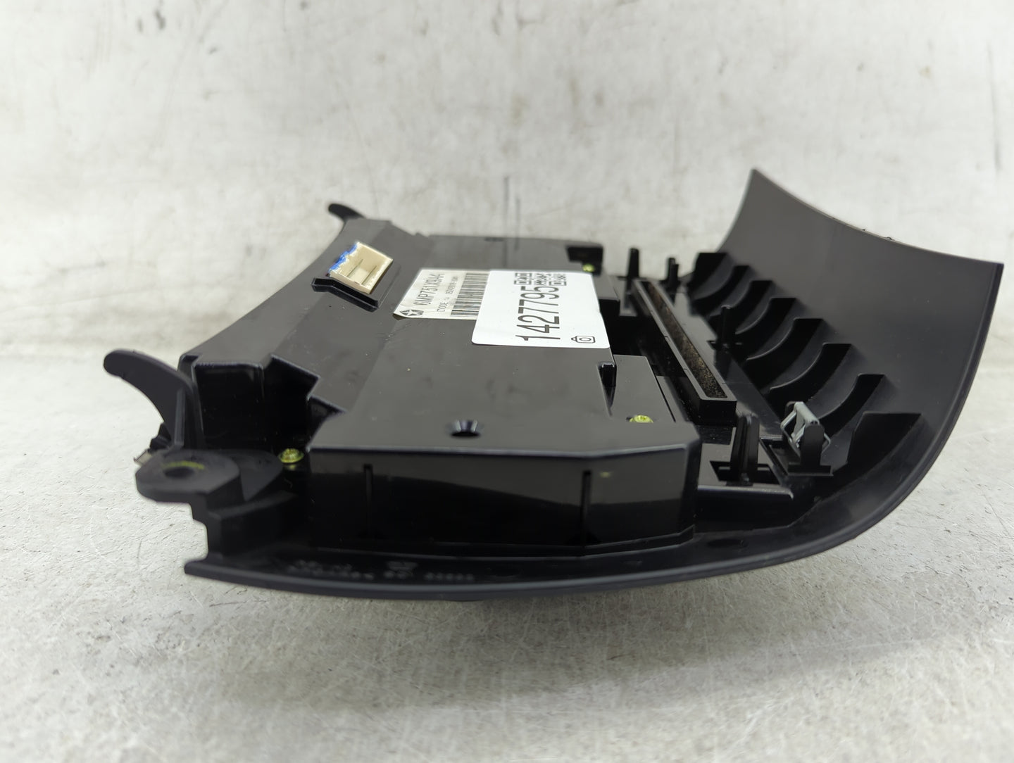 2018-2020 Dodge Journey Climate Control Module Temperature AC/Heater Replacement P/N:6MP751X9AA Fits Fits 2018 2019 2020 OEM