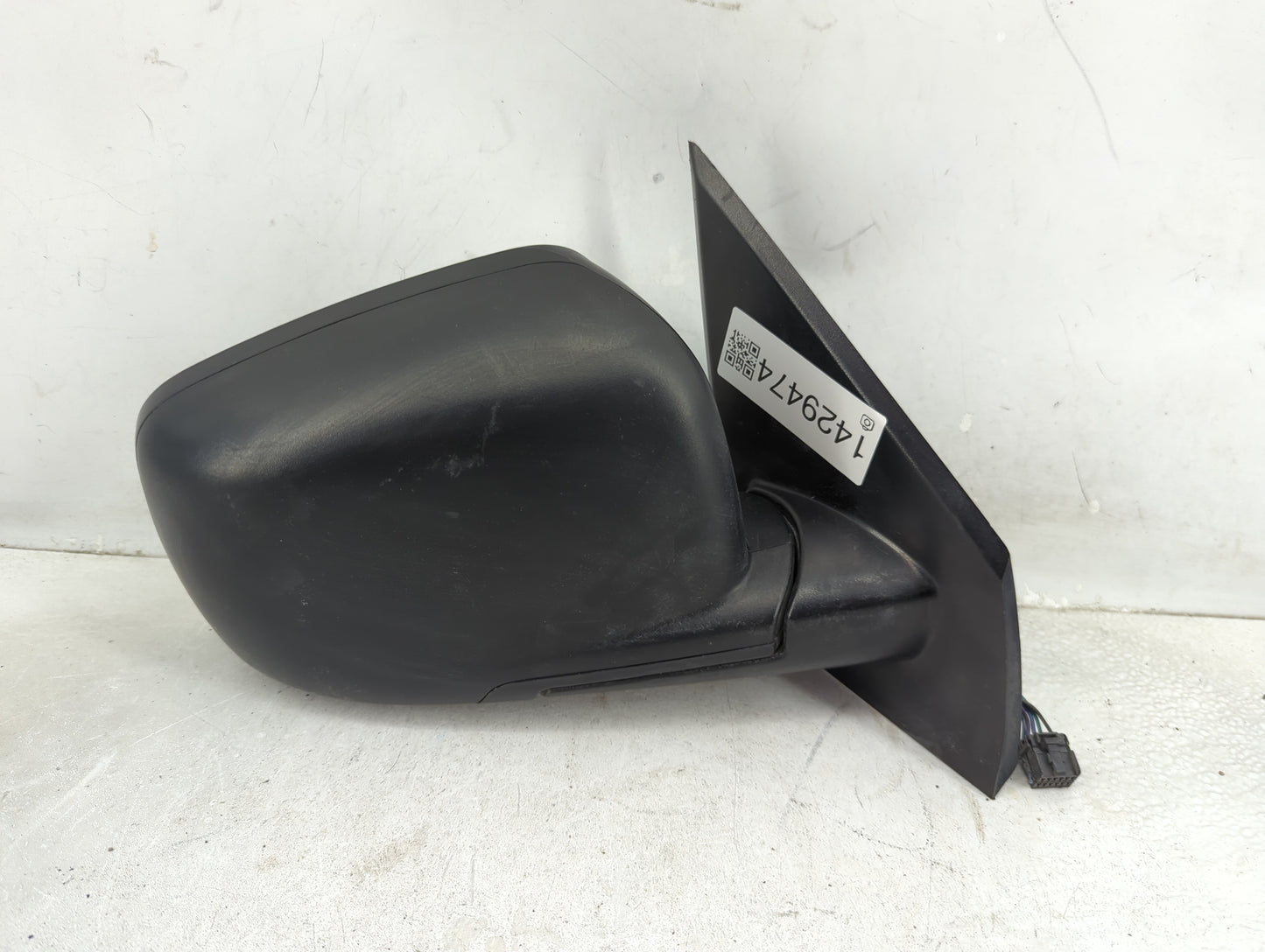 2018 Dodge Journey Passenger Side View Mirror - Right Door Mirror OEM Used - Oemusedautoparts1.com