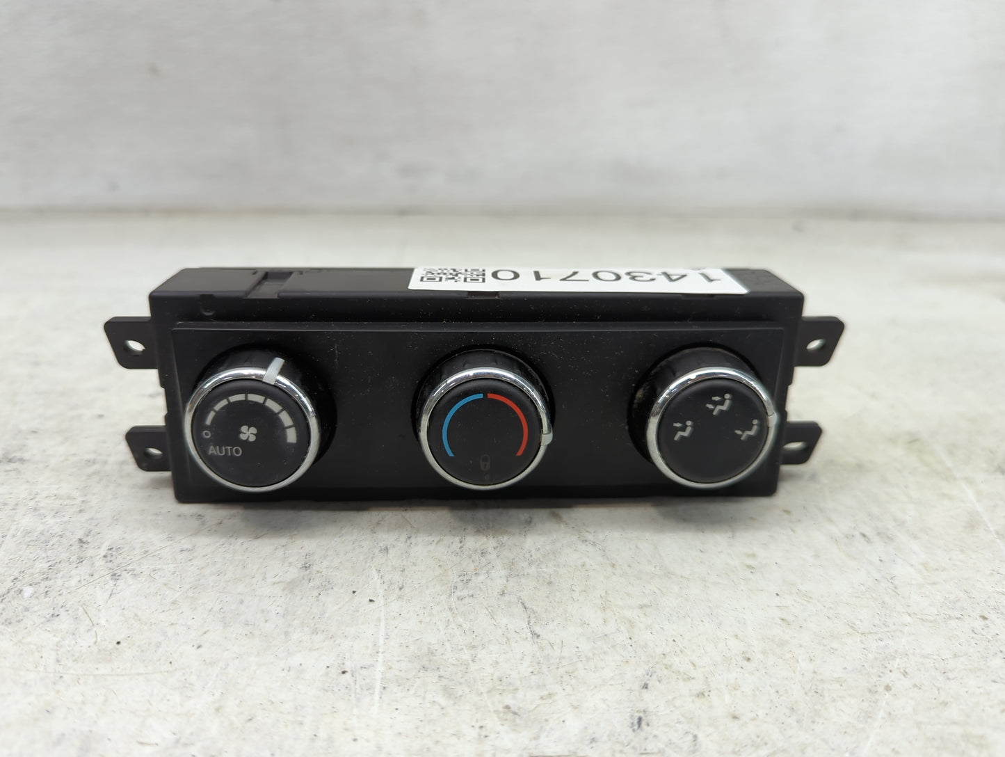 2018 Dodge Journey Climate Control Module Temperature AC/Heater Replacement Fits OEM Used Auto Parts - Oemusedautoparts1.com