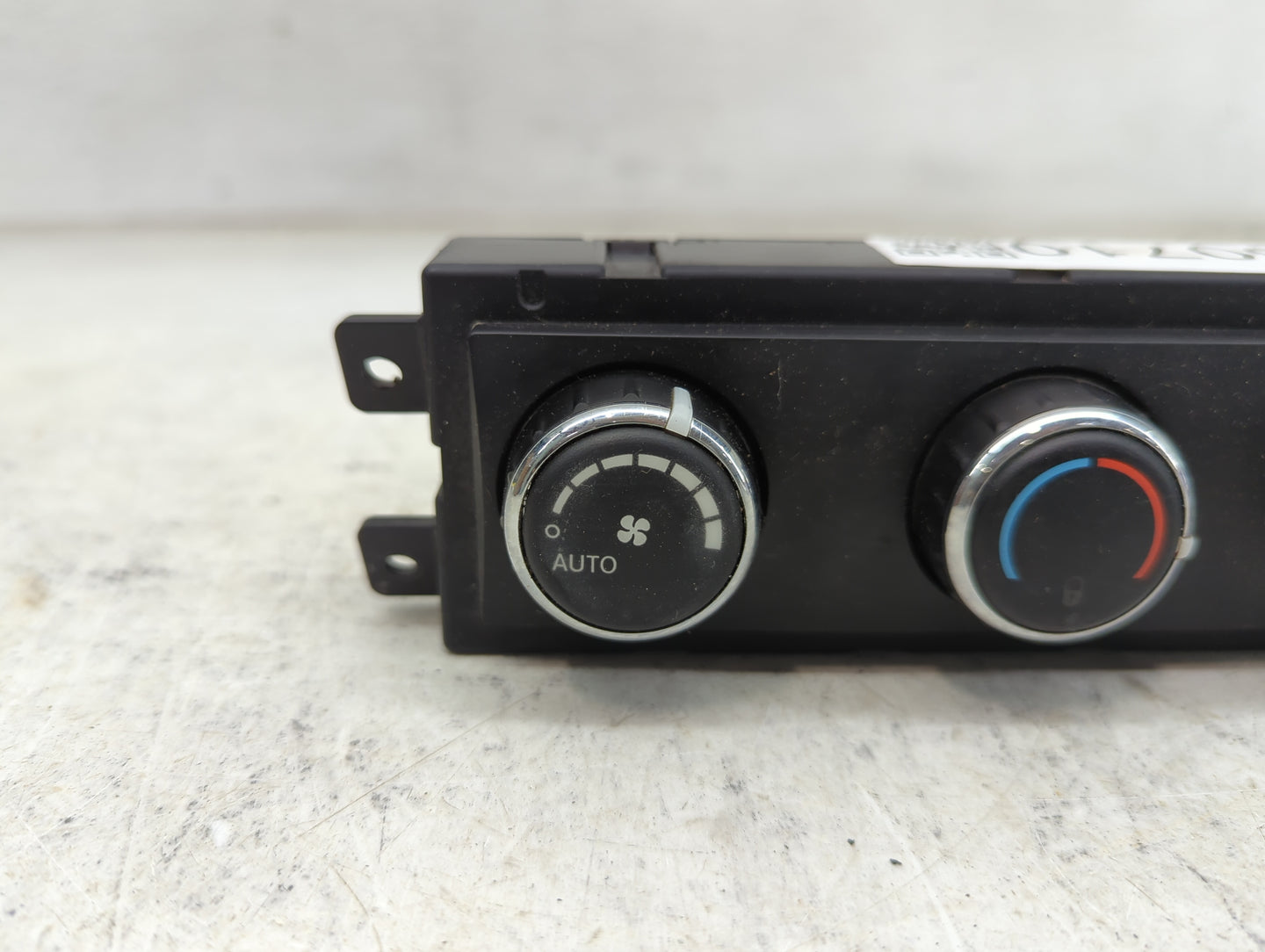 2018 Dodge Journey Climate Control Module Temperature AC/Heater Replacement Fits OEM Used Auto Parts - Oemusedautoparts1.com