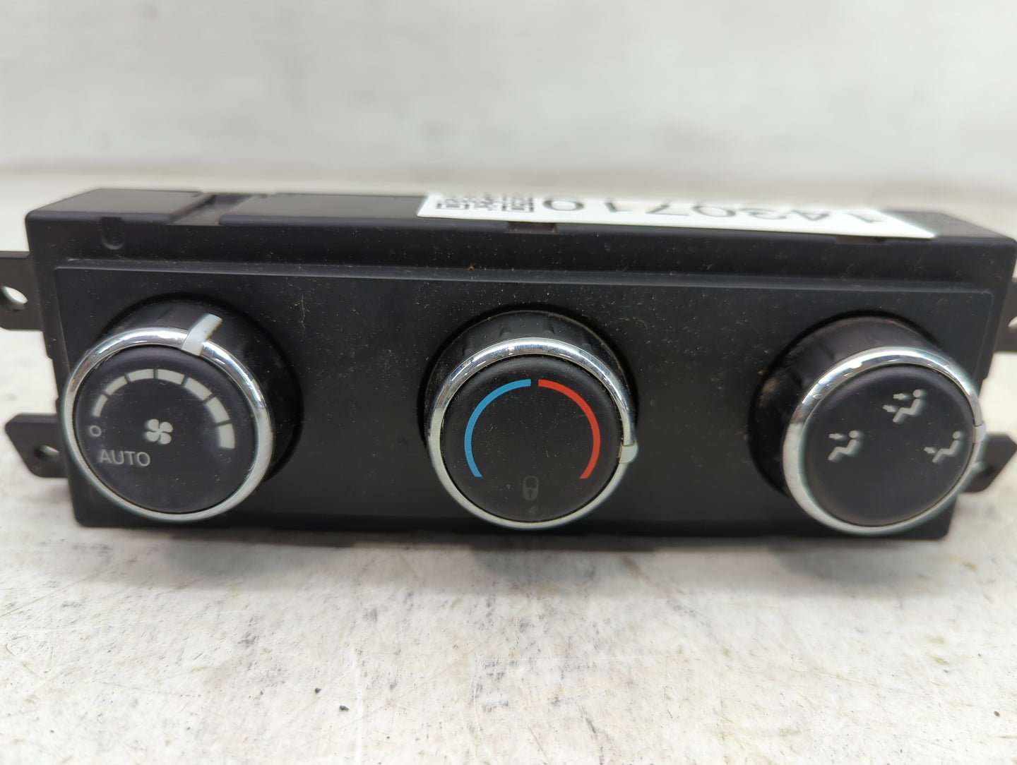 2018 Dodge Journey Climate Control Module Temperature AC/Heater Replacement Fits OEM Used Auto Parts - Oemusedautoparts1.com