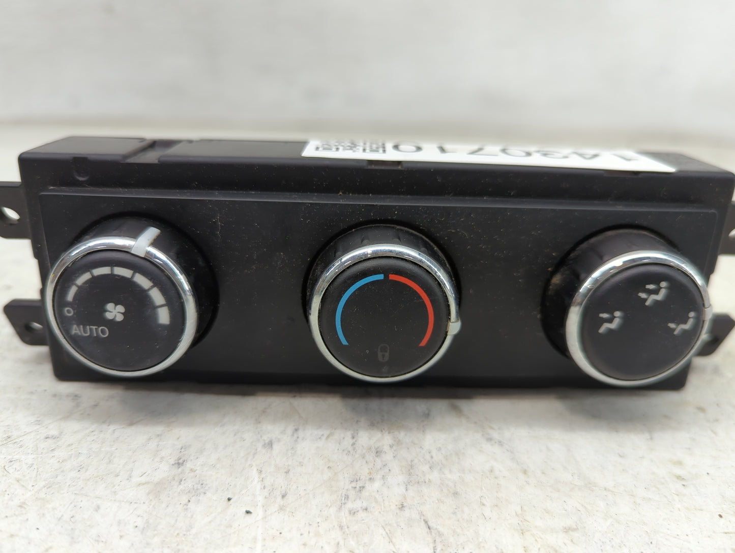 2018 Dodge Journey Climate Control Module Temperature AC/Heater Replacement Fits OEM Used Auto Parts - Oemusedautoparts1.com