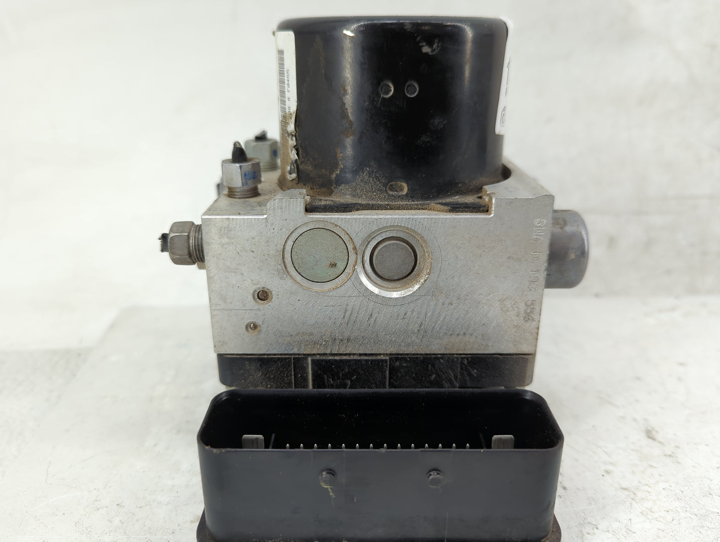2018 Dodge Journey ABS Pump Control Module Replacement P/N:P68339085AB Fits OEM Used Auto Parts - Oemusedautoparts1.com
