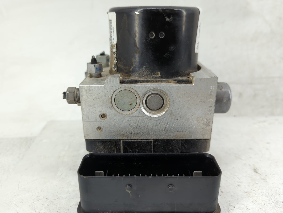 2018 Dodge Journey Anti-Lock Brake ABS Pump Module Actuator OEM P/N:P68339085AB Fits OEM Used Auto Parts - Oemusedautoparts1