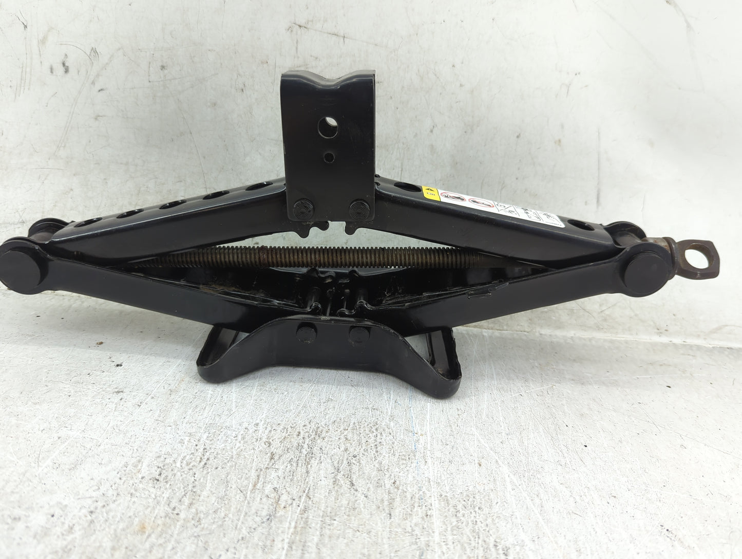 2018 Dodge Journey Spare Scissor Car Jack 1431490 - Oemusedautoparts1.com