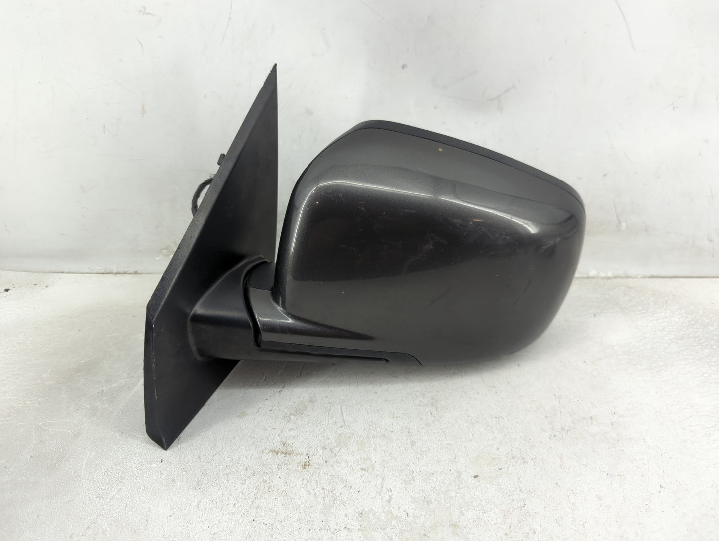 2018 Dodge Journey Driver Side View Mirror - Left Door Mirror OEM Used - Oemusedautoparts1.com