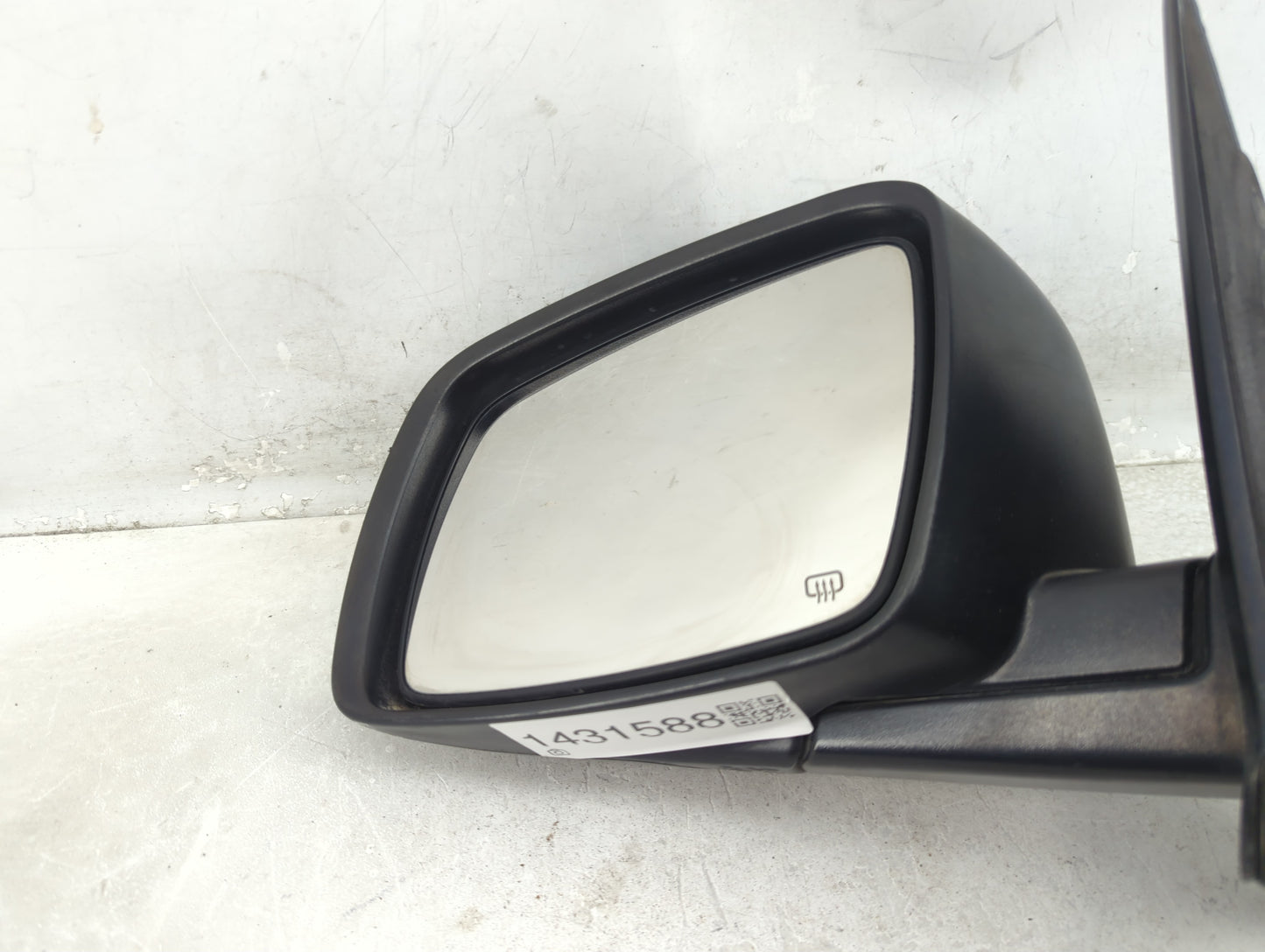 2018 Dodge Journey Driver Side View Mirror - Left Door Mirror OEM Used - Oemusedautoparts1.com