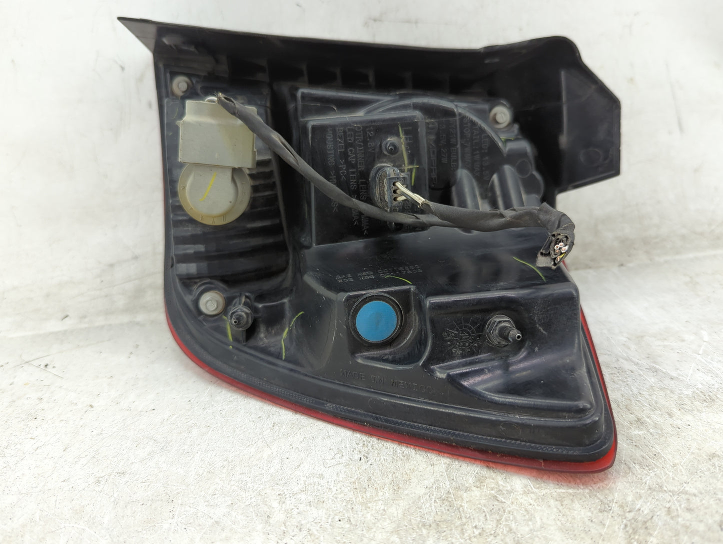 2018 Dodge Journey Tail Light Assembly Passenger Right OEM P/N:68227133AA Fits OEM Used Auto Parts - Oemusedautoparts1.com
