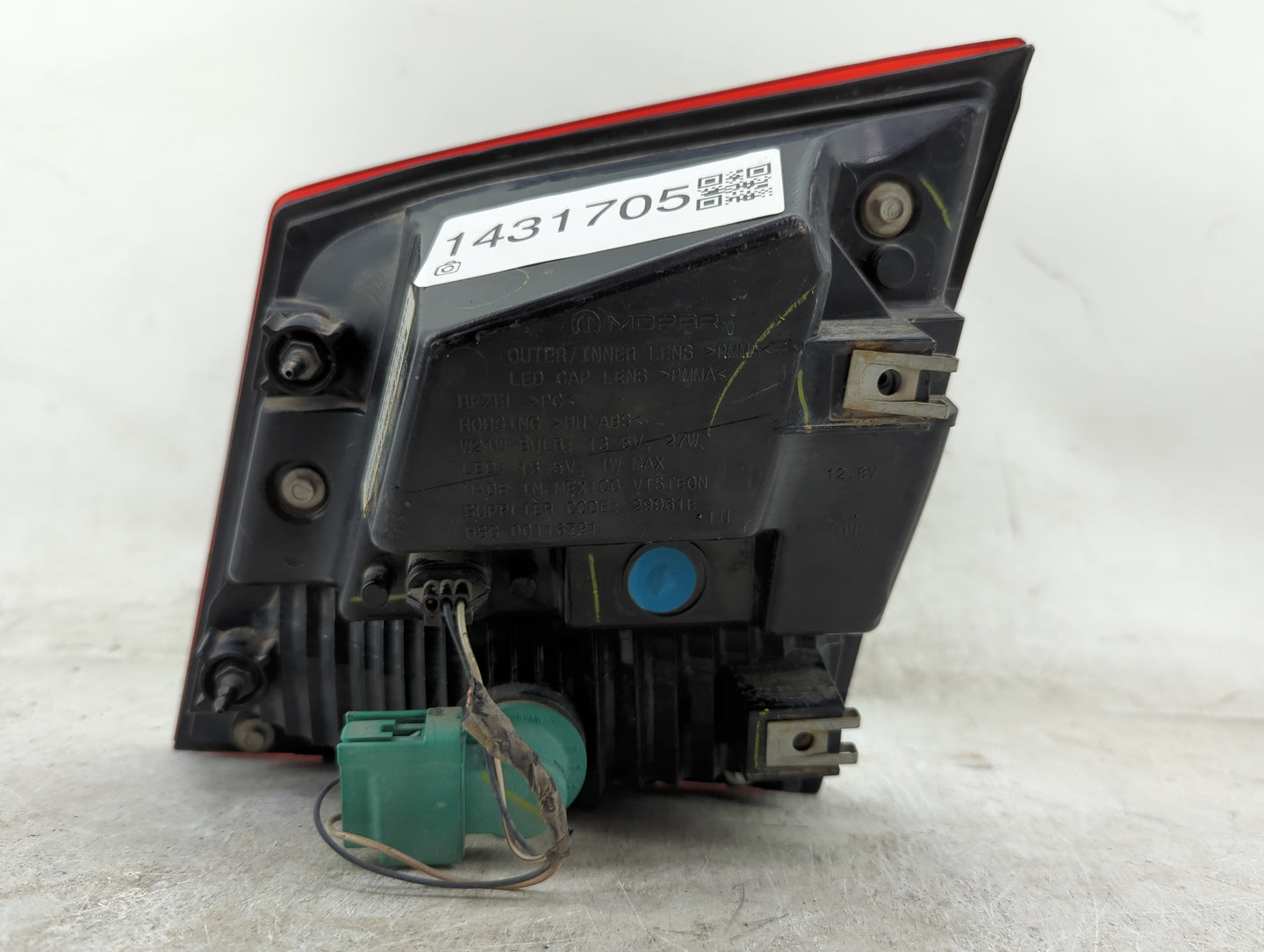 2018 Dodge Journey Tail Light Assembly Driver Left OEM P/N:68227131AA Fits OEM Used Auto Parts - Oemusedautoparts1.com