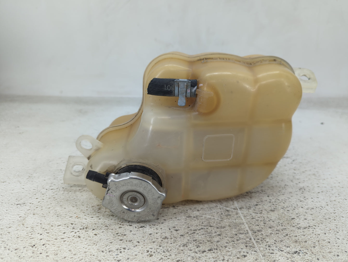 2009-2019 Dodge Journey Radiator Coolant Overflow Expansion Tank Bottle 1432155 - Oemusedautoparts1.com