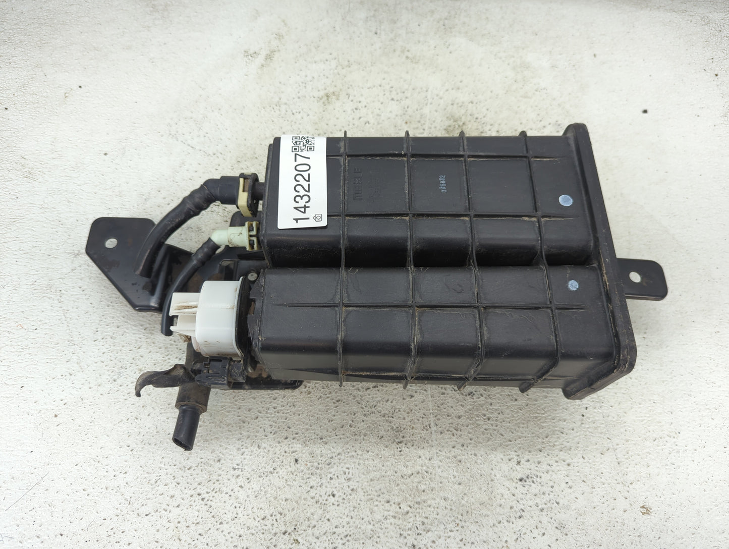 2018 Dodge Journey Fuel Vapor Charcoal Canister 1432207 - Oemusedautoparts1.com