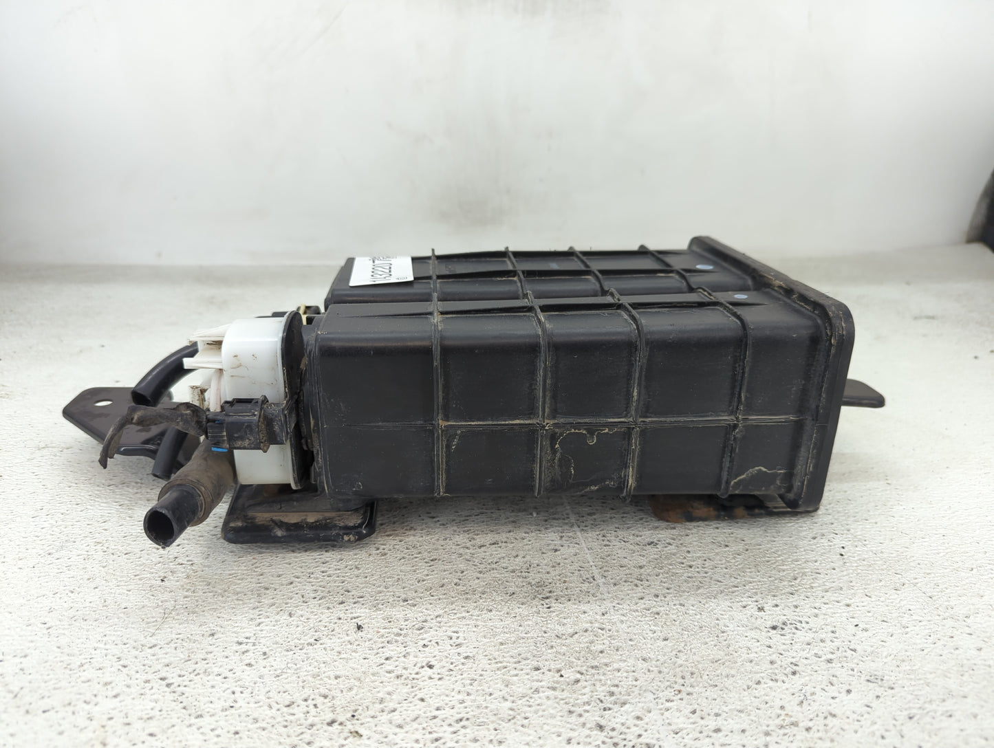 2018 Dodge Journey Fuel Vapor Charcoal Canister 1432207 - Oemusedautoparts1.com