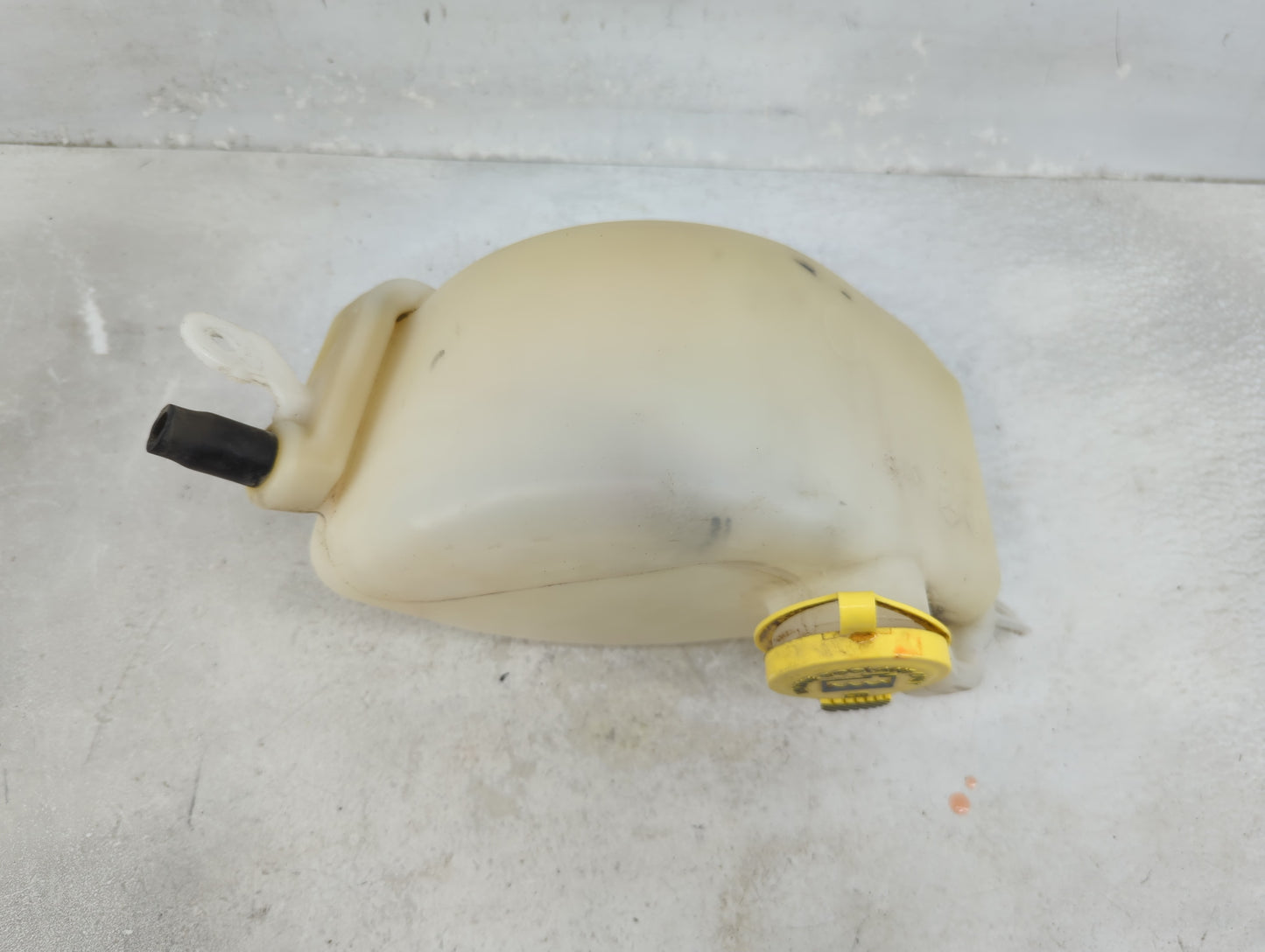2009-2020 Dodge Journey Radiator Coolant Overflow Expansion Tank Bottle 1433257 - Oemusedautoparts1.com