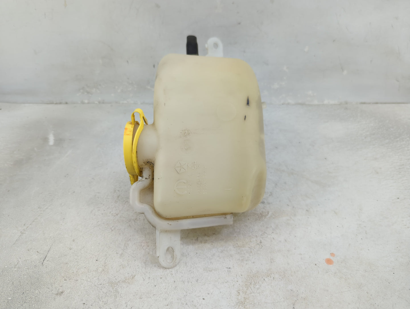 2009-2020 Dodge Journey Radiator Coolant Overflow Expansion Tank Bottle 1433257 - Oemusedautoparts1.com
